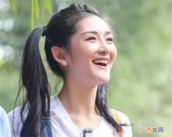 鞠婧祎晚会，谢娜鞠婧祎无缘春晚却双双登陆元宵晚会