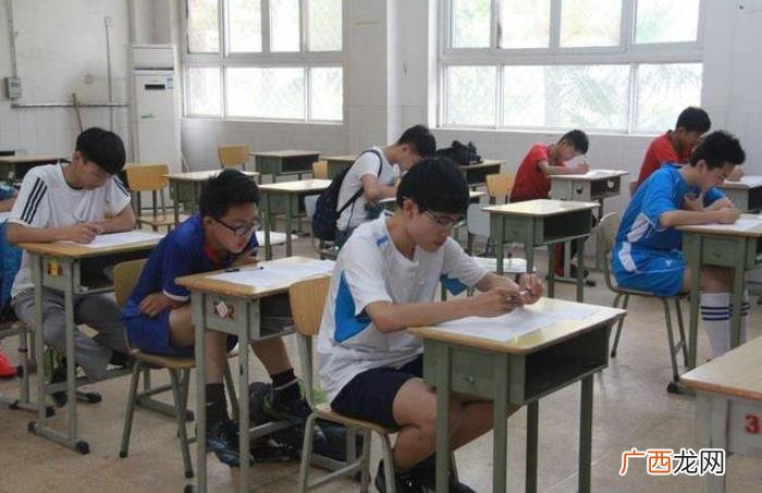 自考专升本，自考专升本和统招专升本哪个含金量更高