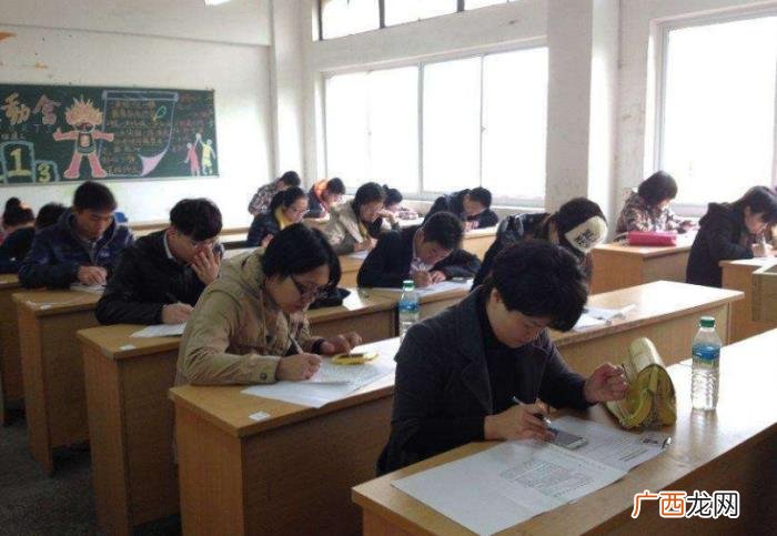 自考专升本，自考专升本和统招专升本哪个含金量更高