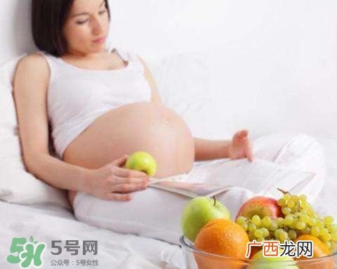 妊娠反应分辨男孩女孩 妊娠反应重一般是男孩还是女孩