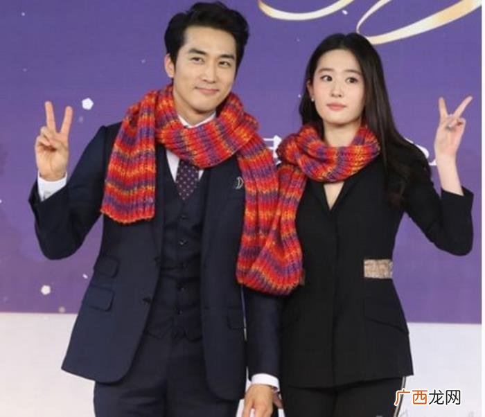 宋承宪微博，网友说宋承宪在她微博里地位还不如一只猫