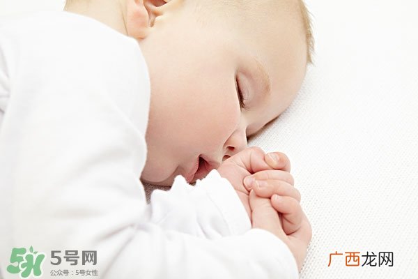 宝宝呼吸急促 宝宝呼吸急促是怎么回事