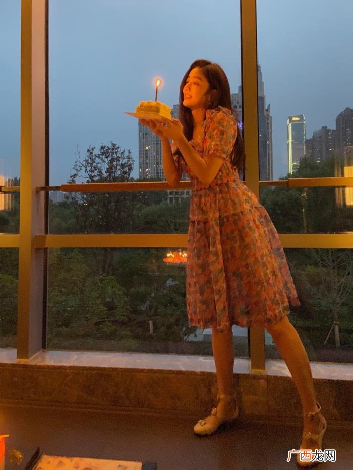戚砚笛颜值，戚砚笛不愧是女团选秀的颜值天花板