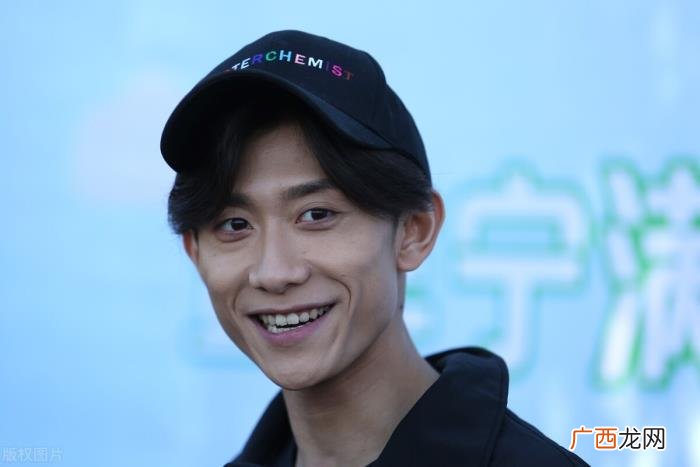 宋妍霏杨紫，张一山、杨紫、宋妍霏和白雪的同步历程