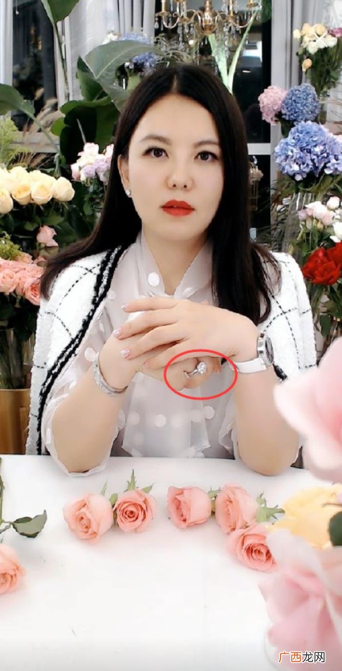 周洁琼脖子短，周洁琼瘦了之后才发现她脖子这么长