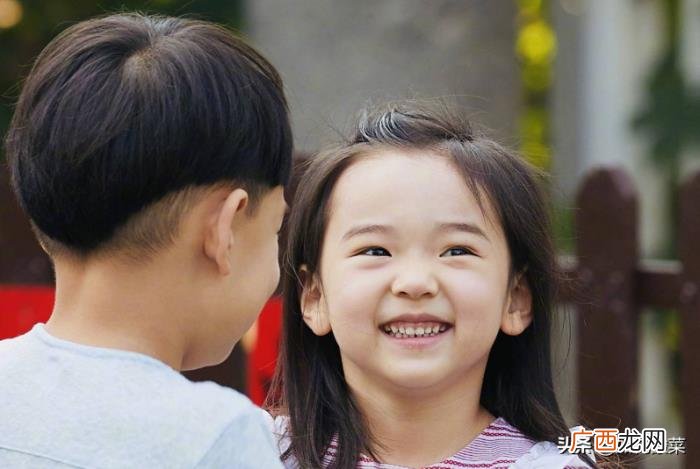 罗晋比唐嫣大，唐嫣和罗晋对女儿的成长想法不一致