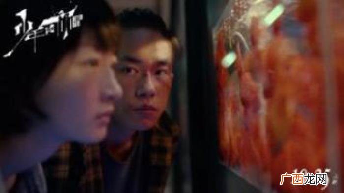 易烊千玺拍照，&amp;quot;硬照大佬&amp;quot;易烊千玺教你花式拍出高级感