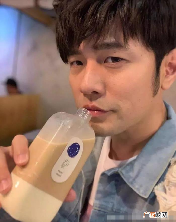 王力宏开班，王力宏开班教学收两千