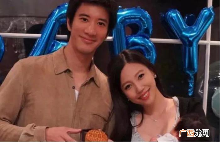 王力宏官宣照片，王力宏官宣离婚了