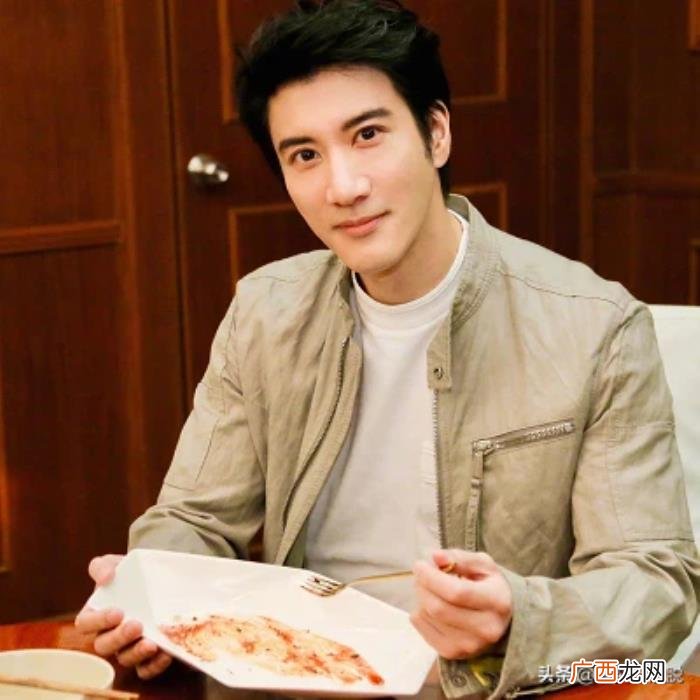 丁丁喜欢王力宏，丁丁当众表白王力宏