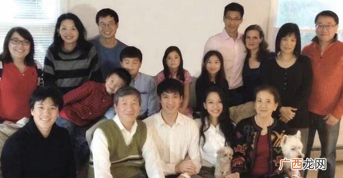 王力宏与妻子李靓蕾，王力宏承认和李靓蕾离婚