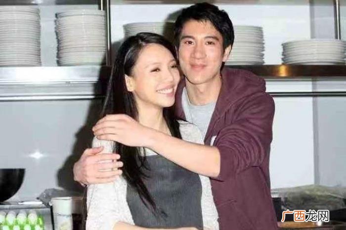 王力宏与妻子李靓蕾，王力宏承认和李靓蕾离婚