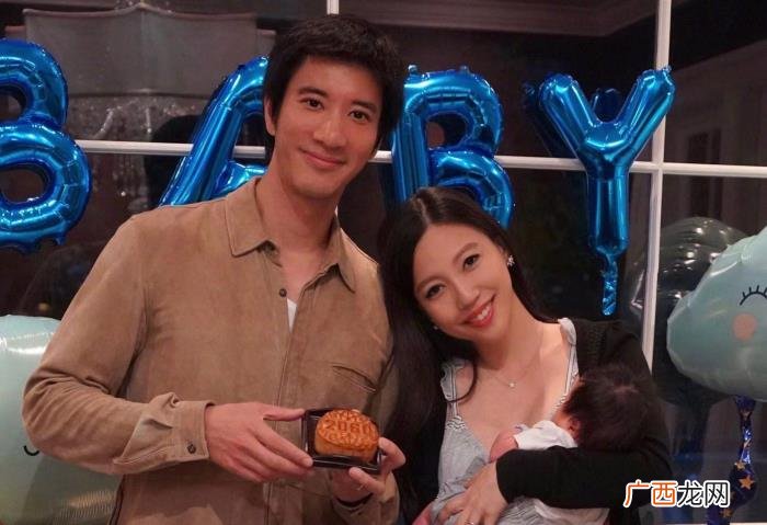 王力宏与妻子李靓蕾，王力宏承认和李靓蕾离婚