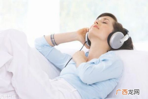 产后抑郁症有什么表现症状 产后抑郁治疗方法