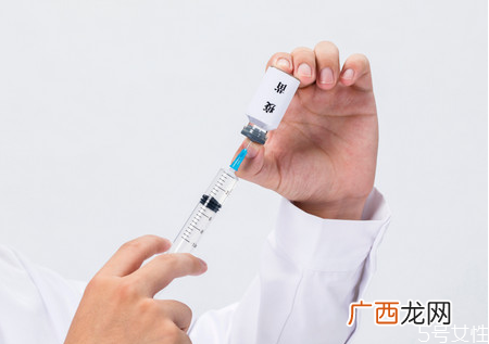 婴幼儿免费疫苗接种时间表 婴幼儿接种疫苗自费好还是免费好