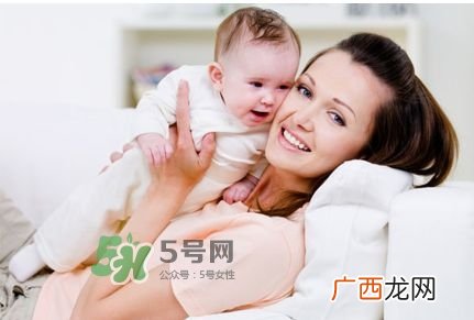 产后掉头发很厉害怎么办？产后掉头发吃什么好？