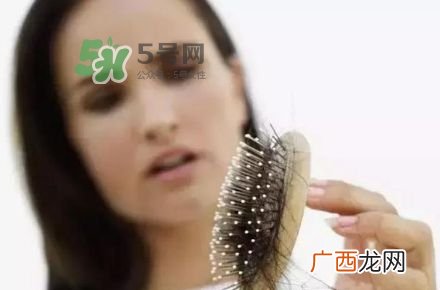 产后掉头发很厉害怎么办？产后掉头发吃什么好？