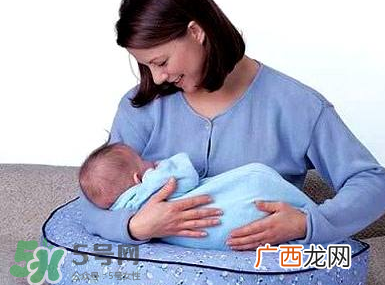 颜值低或因输在了母乳上 母乳喂养的孩子更好看吗？
