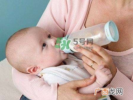 塞奶了有硬块怎么办？塞奶要热敷还是冷敷？
