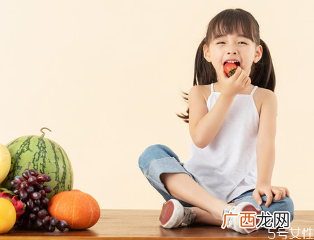 儿童吃亚麻籽油会早熟吗 宝宝吃亚麻籽油的好处