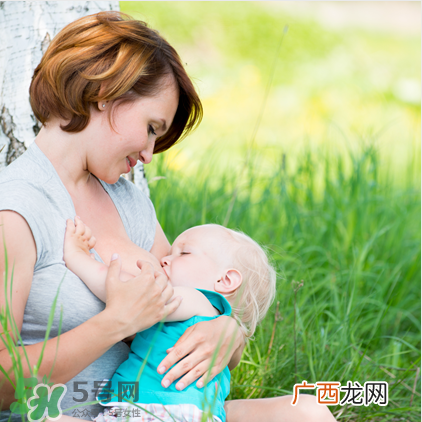母乳喂养胸部会变形吗？如何避免产后乳房变形？