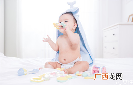 宝宝鞋子如何选购 儿童鞋子偏大的危害