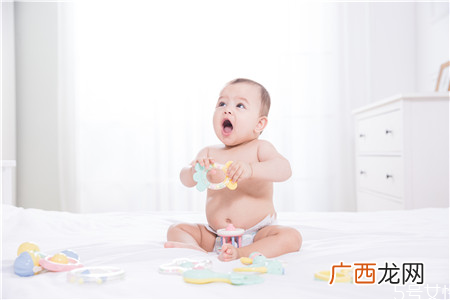 宝宝鞋子如何选购 儿童鞋子偏大的危害