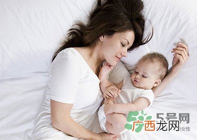 破腹产多久可以喂养母乳？破腹产恶露多久后干净算正常