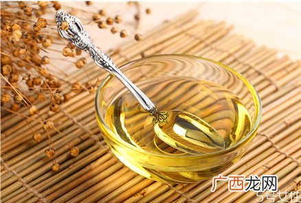 宝宝可以吃什么油 婴儿第一口油吃什么好