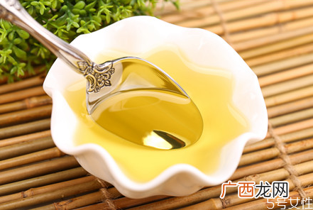 宝宝可以吃什么油 婴儿第一口油吃什么好