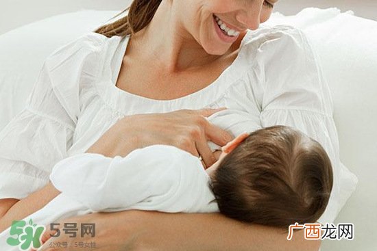 母乳到什么时候就没营养了?母乳什么时候断最好?