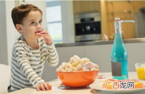小孩吃什么零食好 儿童营养软糖美味又健康