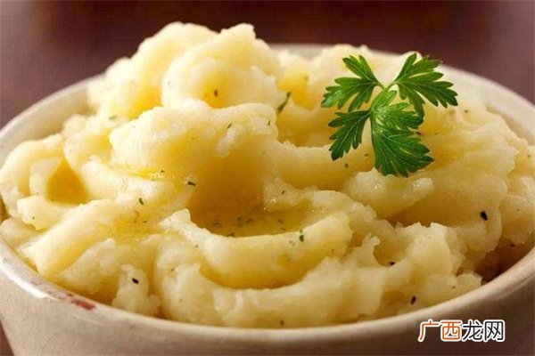 宝宝多大可以吃土豆泥 土豆泥适合多大宝宝吃