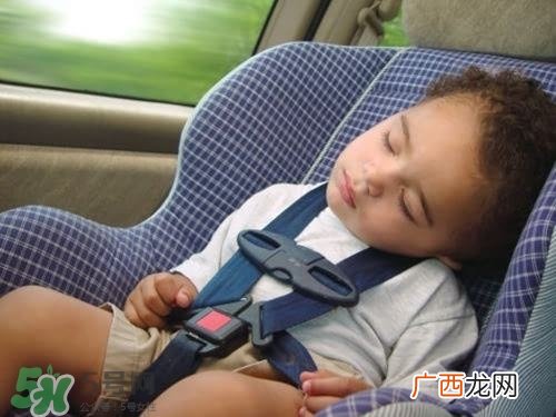 买儿童安全座椅要注意什么？中国儿童安全座椅规定