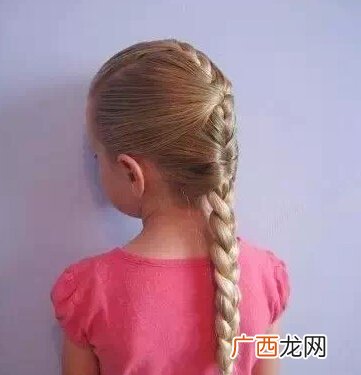 不要再为女儿扎羊角辫了 女孩好看的发型怎么扎？