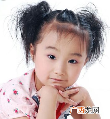 不要再为女儿扎羊角辫了 女孩好看的发型怎么扎？