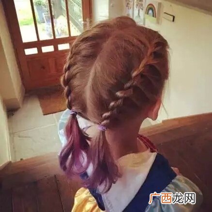 不要再为女儿扎羊角辫了 女孩好看的发型怎么扎？