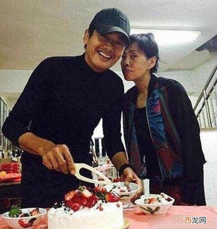 黄晓明杨颖世纪婚礼花费，黄晓明杨颖婚礼花费超2亿