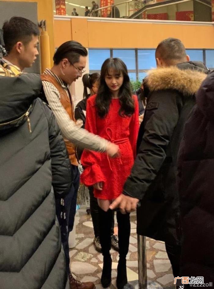 郑爽退出娱乐圈了没有，郑爽被曝退出娱乐圈