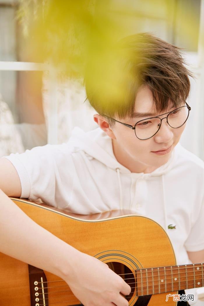 华晨宇为啥针对毛不易,华晨宇评价毛不易作曲不过关