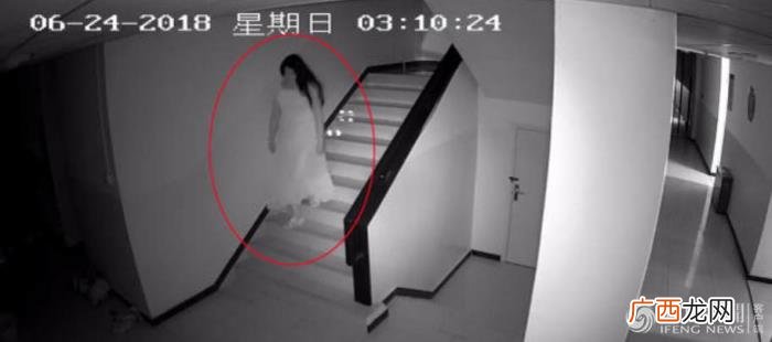男大学生男扮女装进女宿偷内衣,男子变装进大学女寝偷裙子