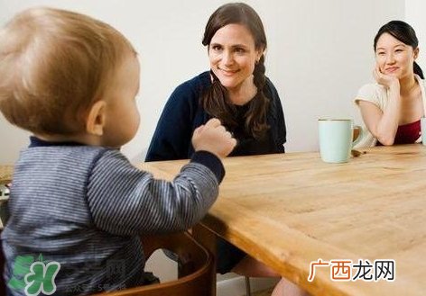 宝宝说话晚的原因 宝宝说话晚是不是不聪明？