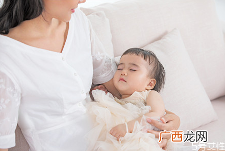 宝宝晚上几点睡觉有助于长高 儿童早睡早起的好处