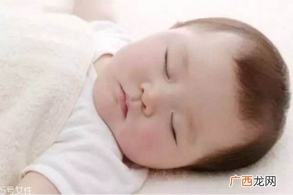 宝宝睡觉打鼾流口水怎么办 宝宝睡觉流口水打呼噜