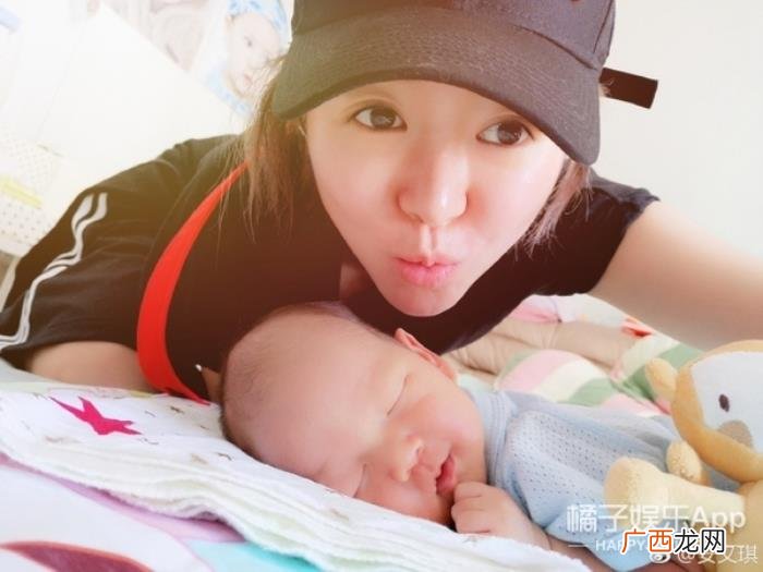 安又琪是哪一届的超女，还记得第一届超女冠军安又琪吗