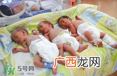 早产儿要喝早产儿奶粉吗？早产儿最好喝什么奶？