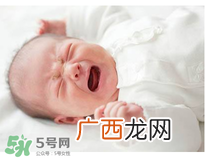 早产儿要喝早产儿奶粉吗？早产儿最好喝什么奶？