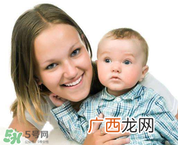 哄宝宝睡觉的方法 怎么做能让宝宝睡得快