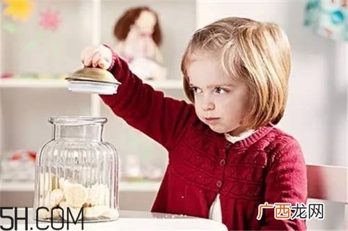 孩子多动症有何原因？患有多动症5大因素