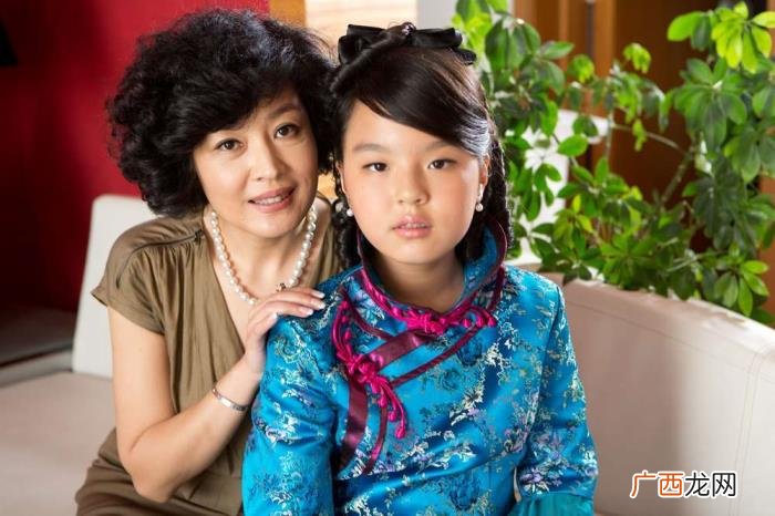 李咏的女儿法图麦·李 李咏女儿